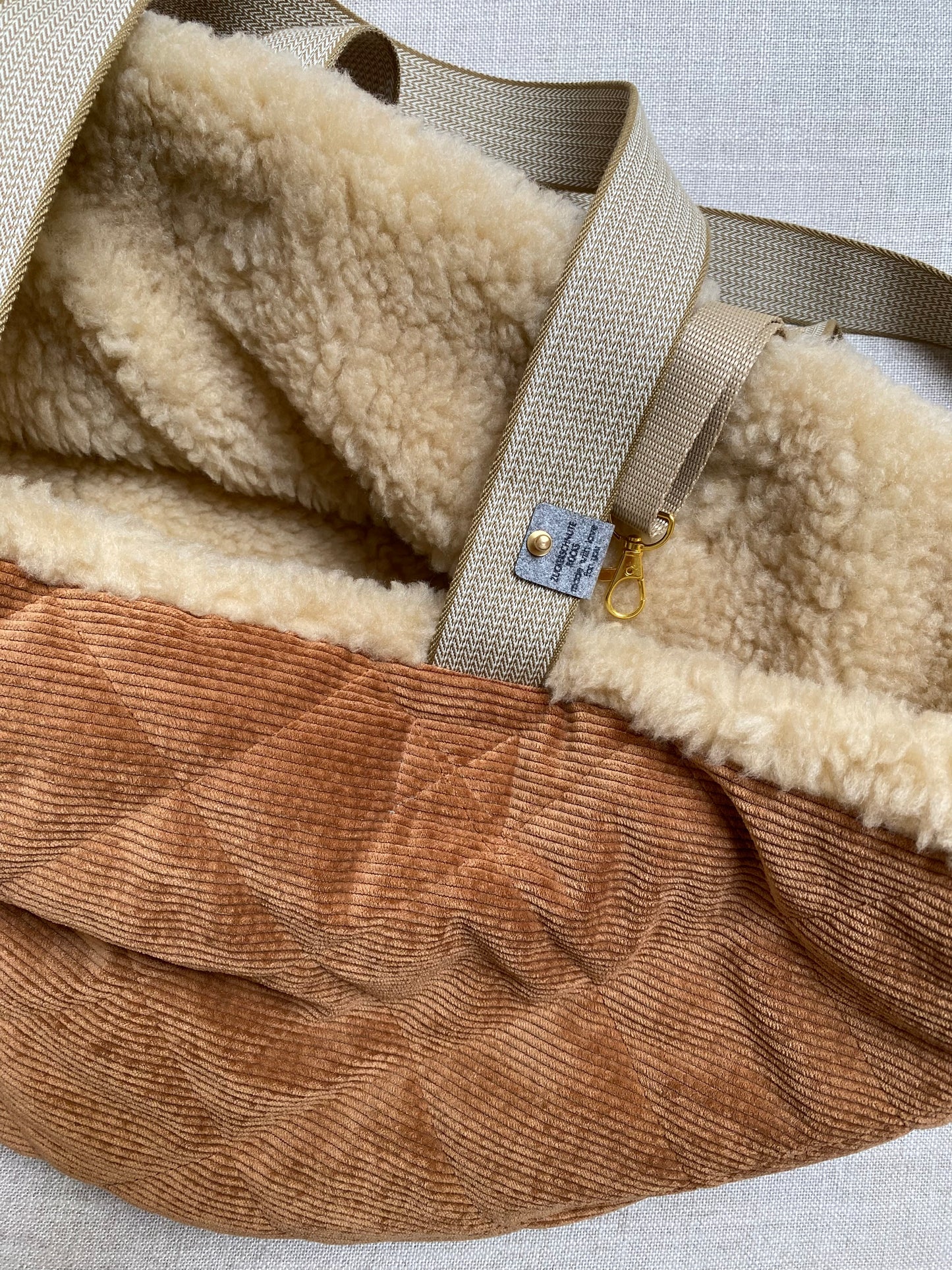 Cord Teddy Dog Bag Caramel