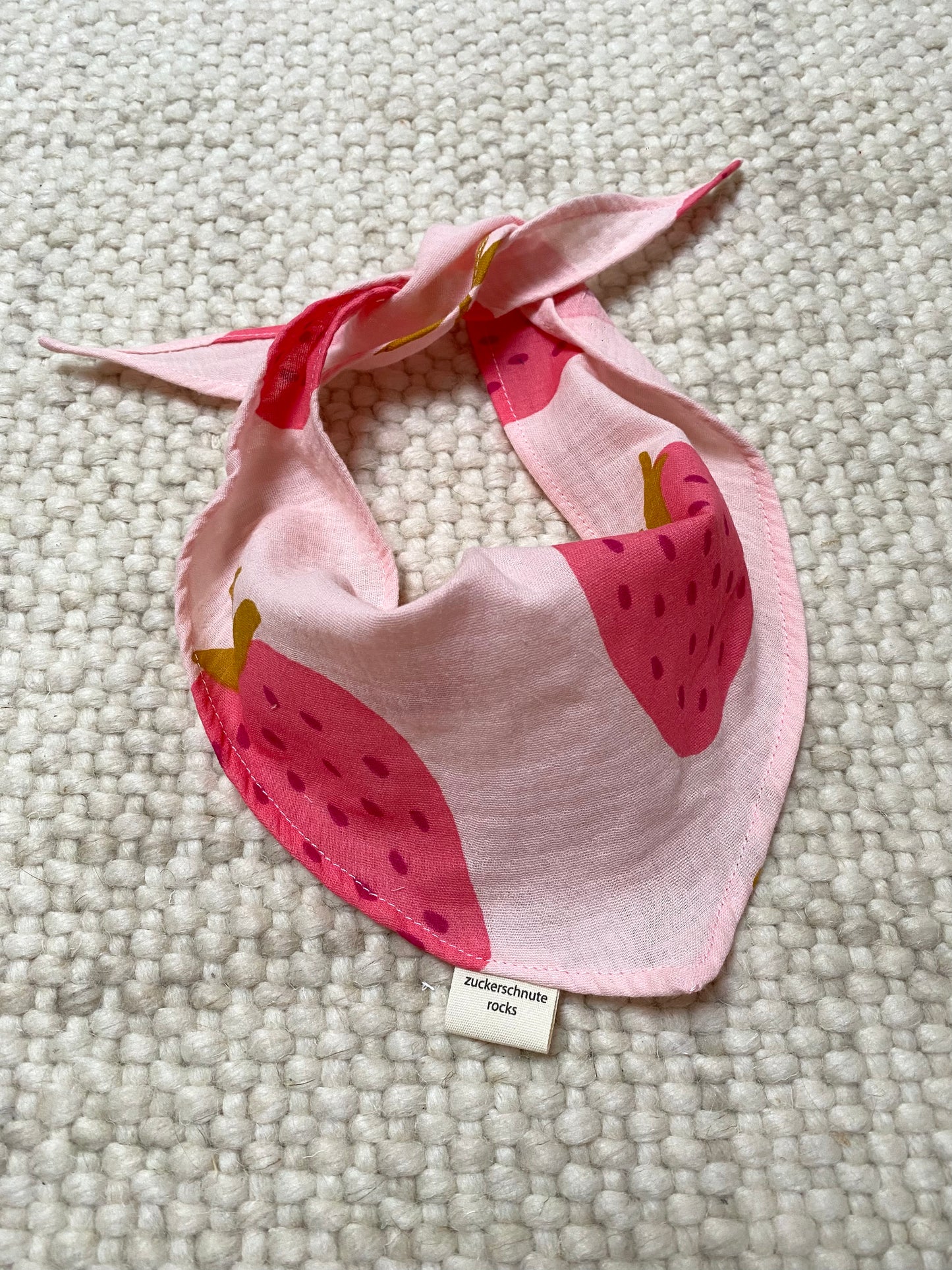 Erdbeer Musselin Bandana