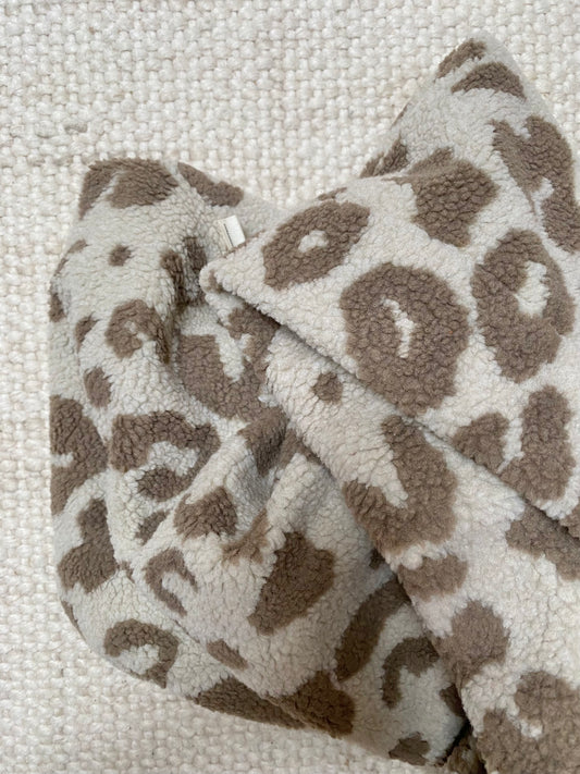 Leo Kuschelsack Taupe