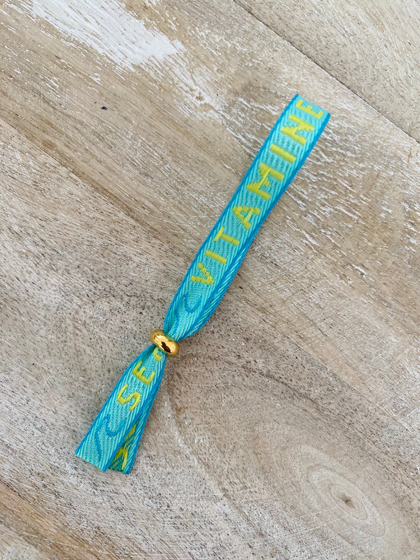 Armbänder aus Stoff