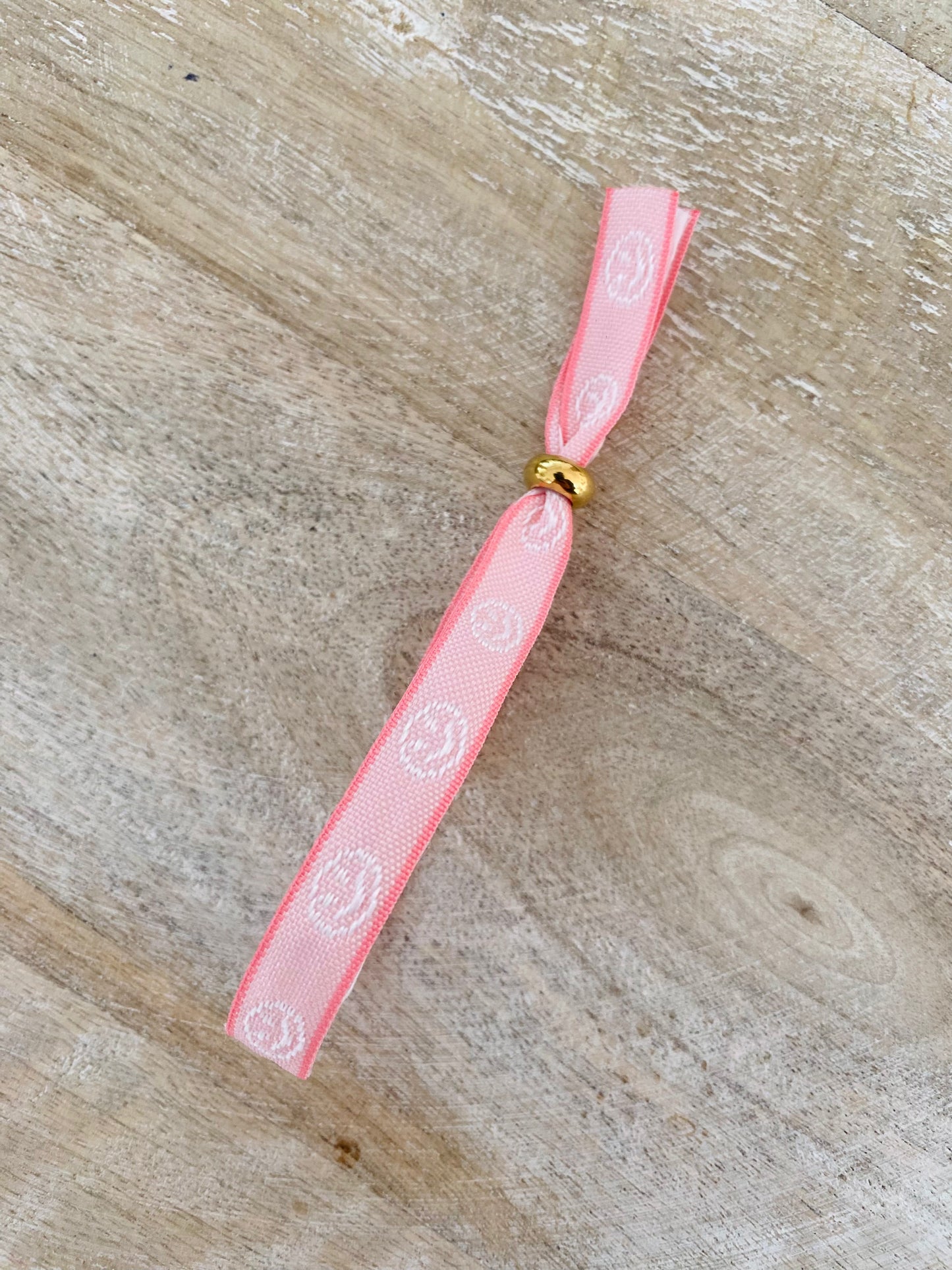 Armbänder aus Stoff