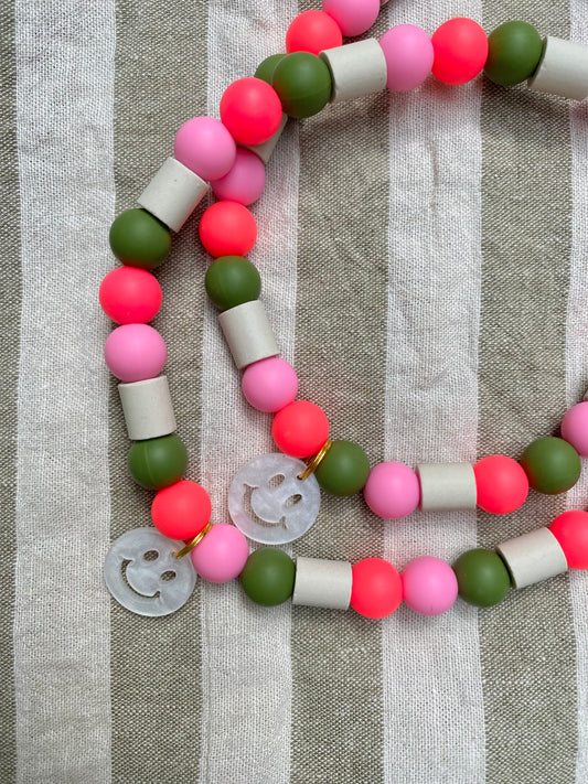 EM Keramik Kette - Neon Pink küsst Olive