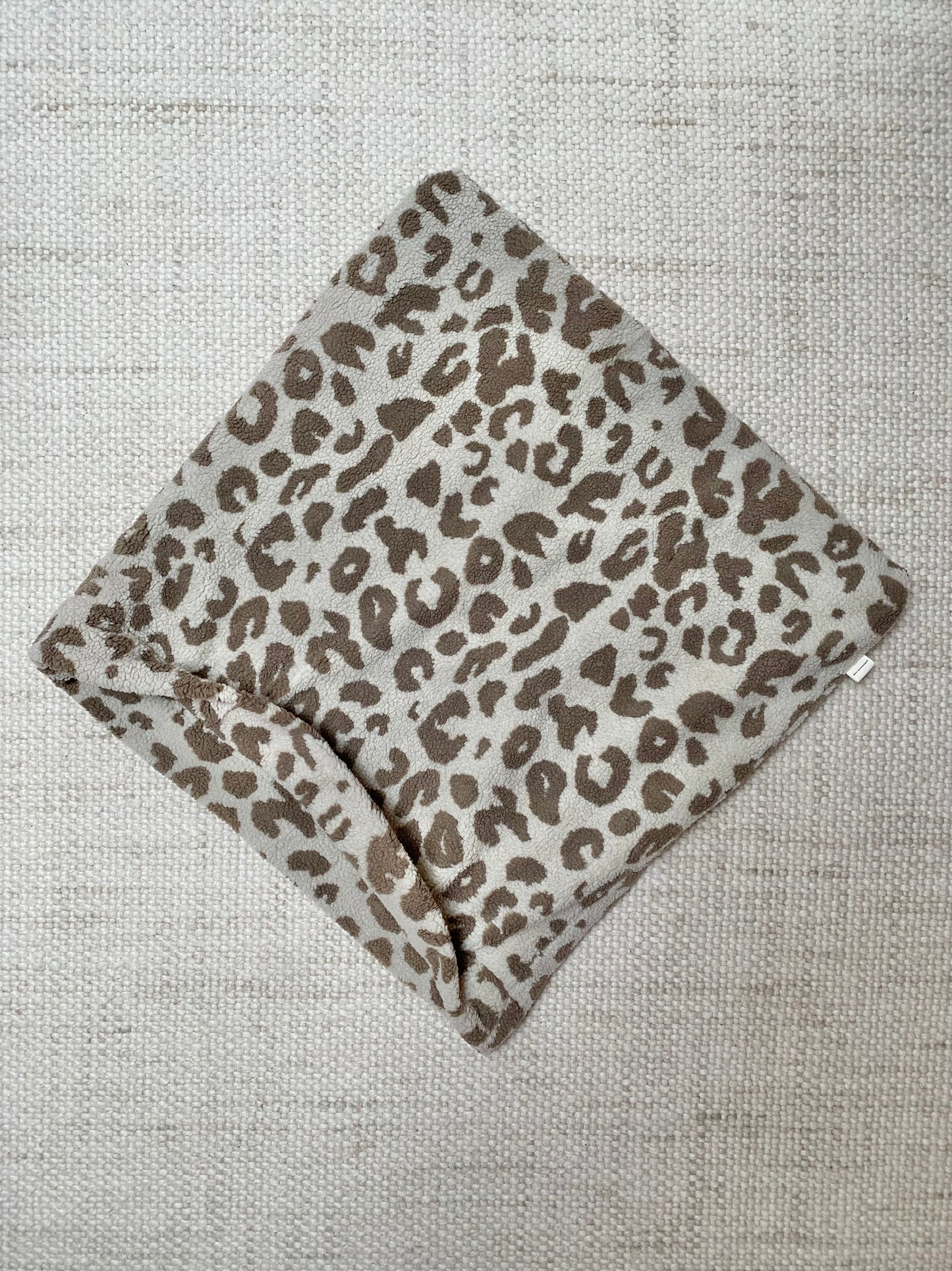 Leo Kuschelsack Taupe