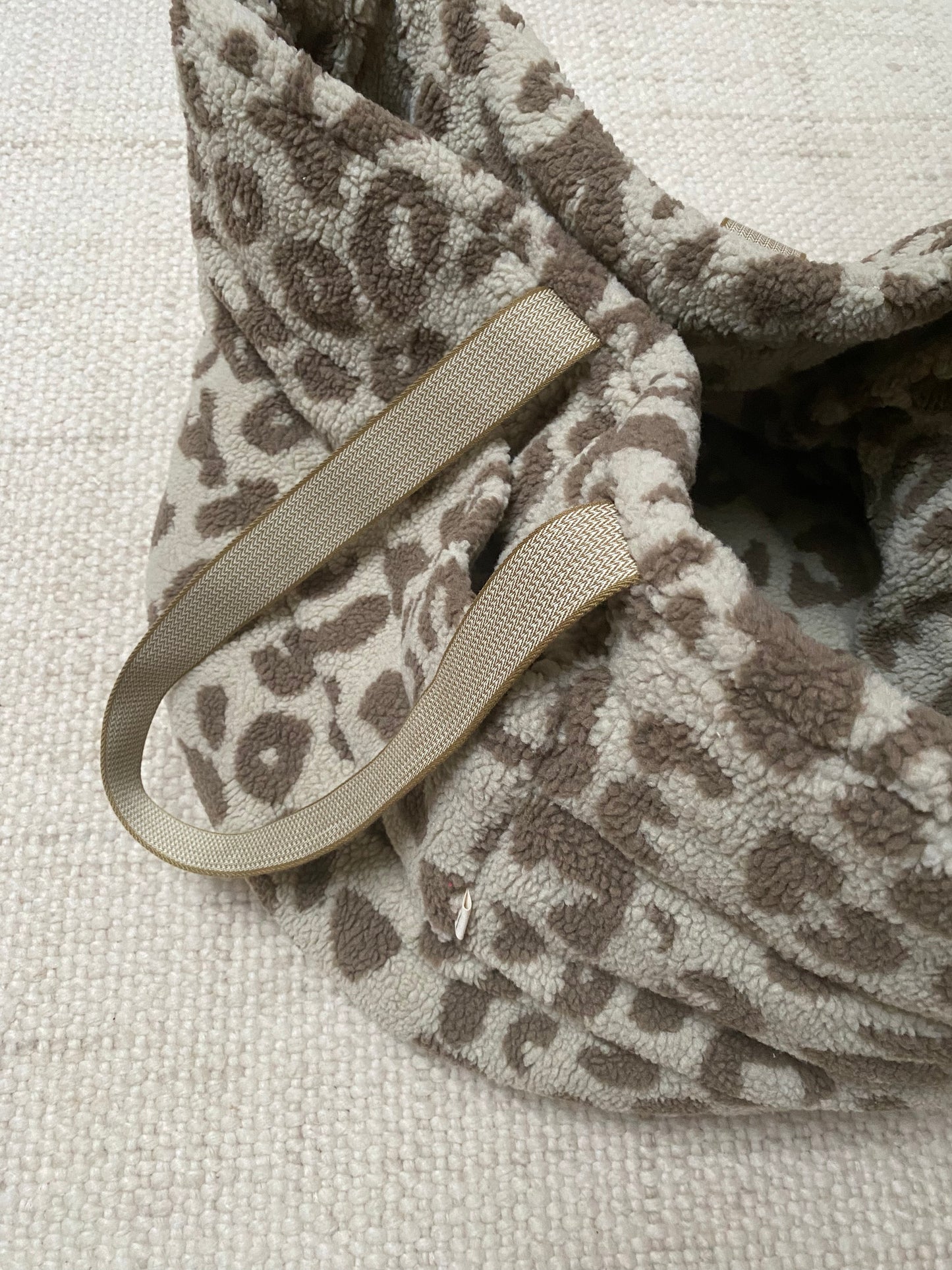 Leo Dog Bag Taupe